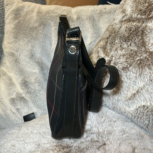 013. Burberrys Blue Nova Check Shoulder / Cross - Picture 6 of 10